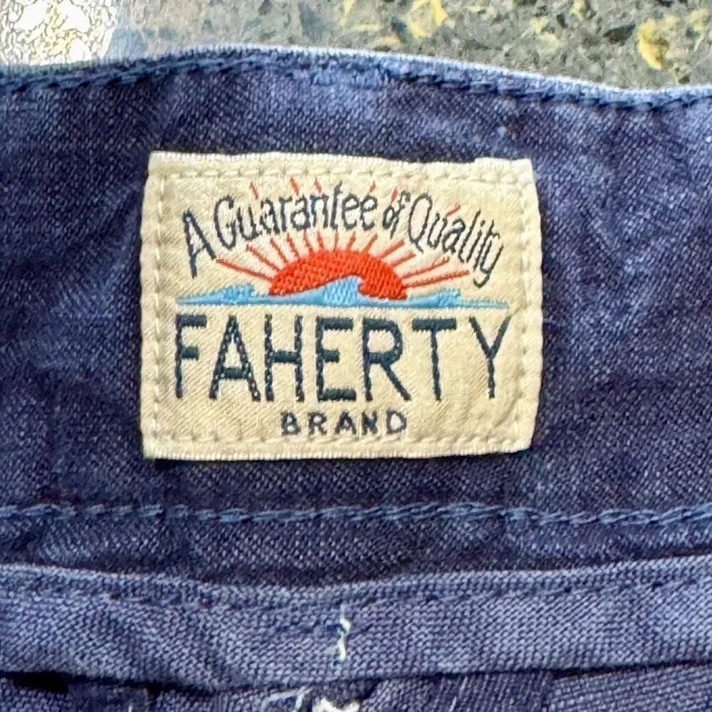 Faherty Navy Blue Linen Blend Shorts. Size 35